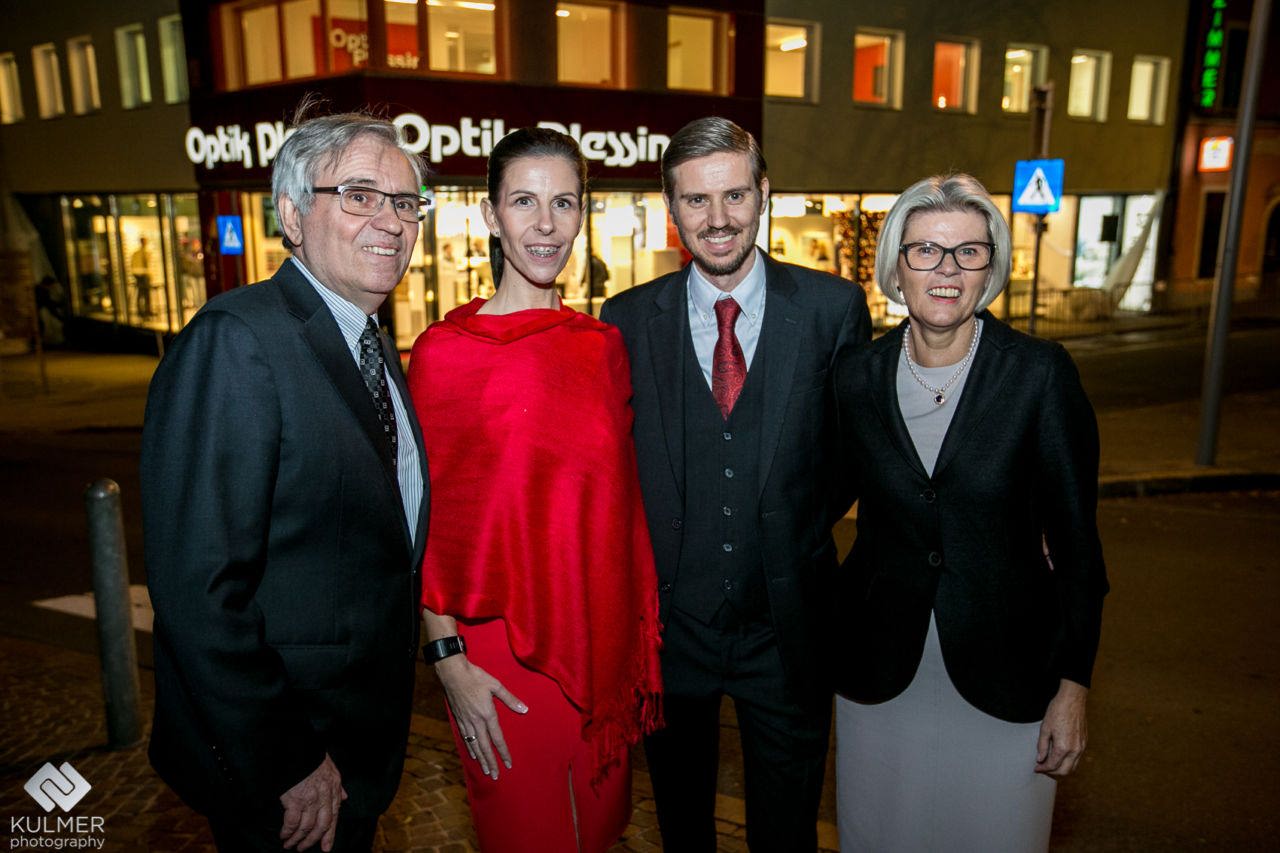 Alfred, Petra, René und Heidemarie Plessin eröffneten gestern Abend den neuen Flagshipstore