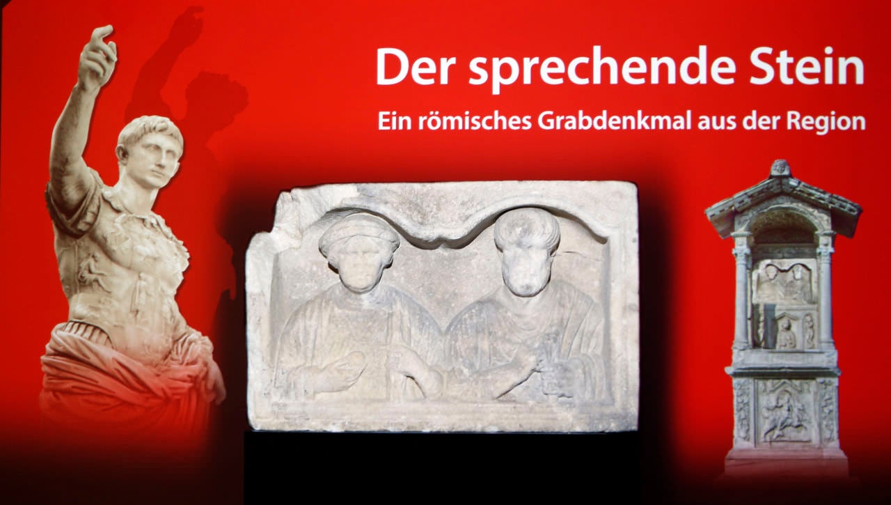Der sprechende Grabstein vermittelt römische Geschichte auf spannende und moderne Weise