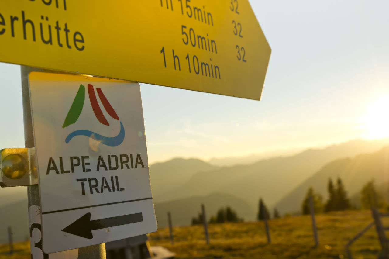 Er ist unter den sieben schönsten Weitwanderwegen und liegt quasi vor unserer Haustüre: Der Alpe-Adria-Trail.