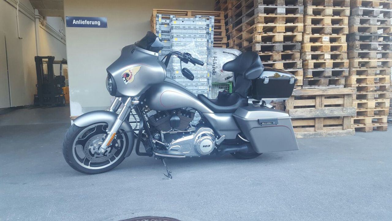 Das ist die gestohlene Harley Davidson Streetlight