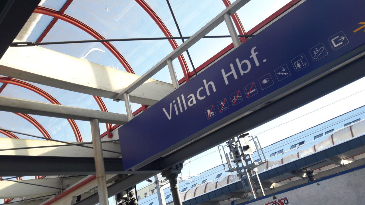 Für den Preis von 13 Euro gelangt man vom Villacher Hauptbahnhof bis nach Udine.
