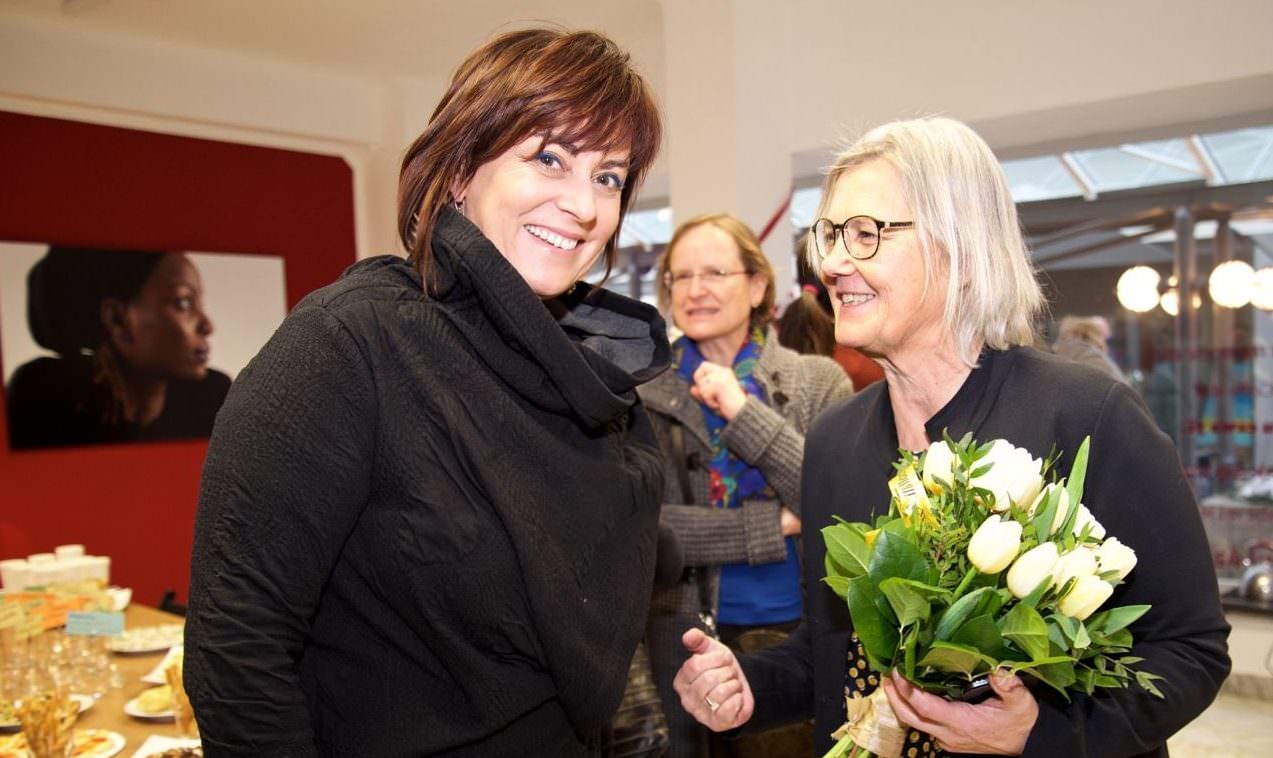 Wirtschaftsreferentin, Vizebürgermeisterin Dr.in Petra Oberrauner und CIC-Geschäftsführerin Mag.a Rosalia Kopeinig in den neuen Räumlichkeiten.