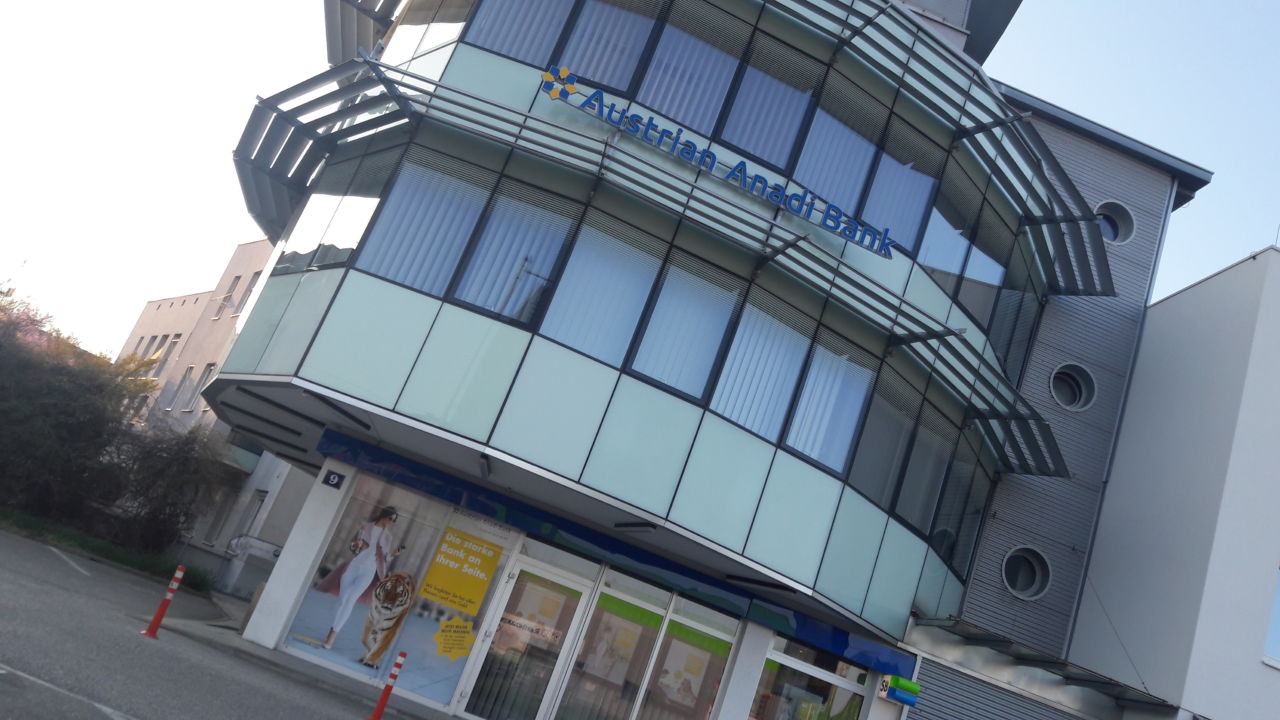 Auch in Villach betreibt die Austrian Anadi Bank eine Filiale