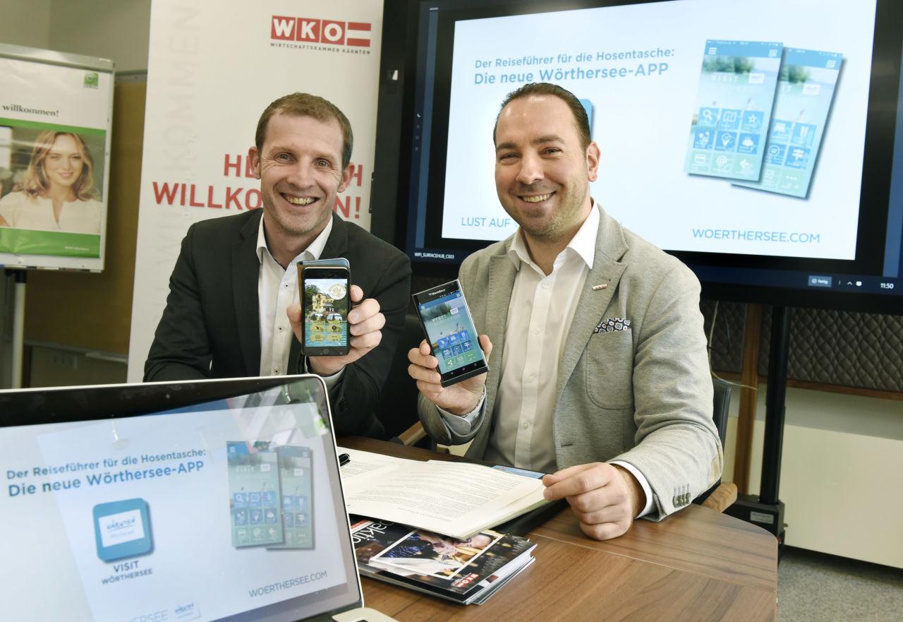 Haben die neue Wörthersee-App schon am Handy: Roland Sint und Wolfgang Kuttnig 