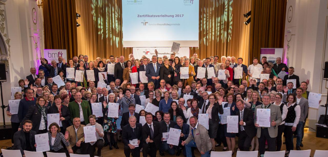 112 Gemeinden aus ganz Österreich wurden die Zertifikate verliehen