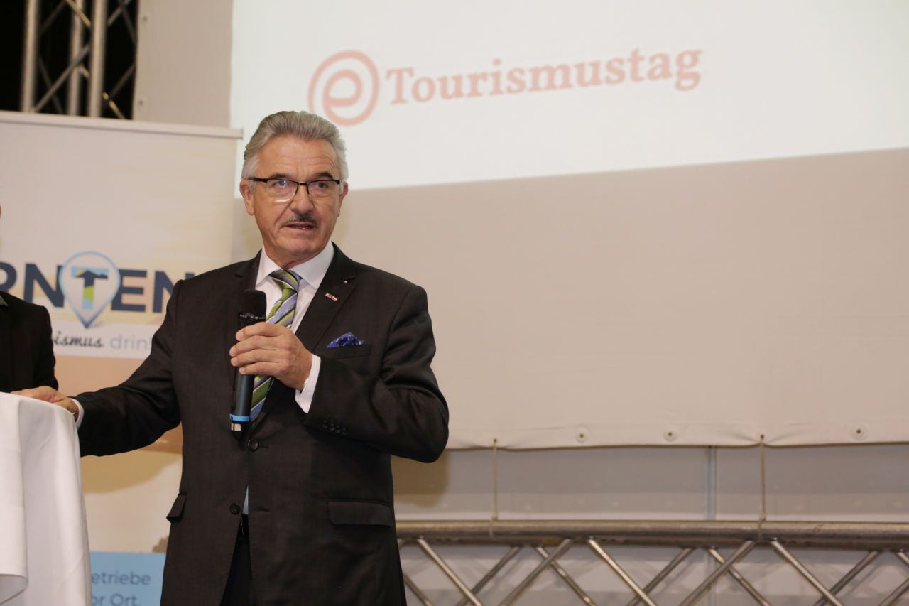 Spartenobmann Helmut Hinterleitner eröffnete den E-Tourismustag 2017