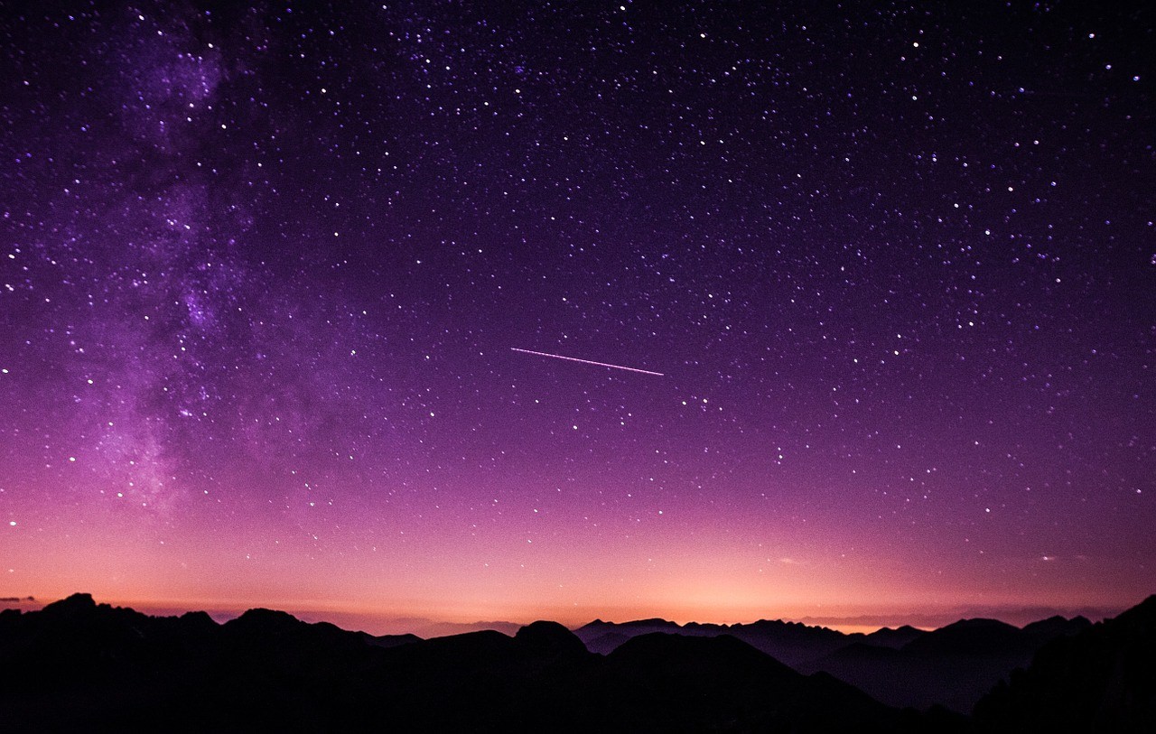 In der Nacht vom 22. auf den 23. April werden die meisten Sternschnuppen am Nachthimmel zu sehen sein.