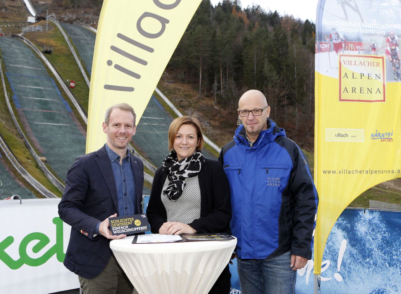 Starke Partner für Villach: Alpen Arena-Obmann Andreas Sucher, Karina Winkler (Thermenresort Warmbad) und Alpen Arena-Geschäftsführer Franz Smoliner.