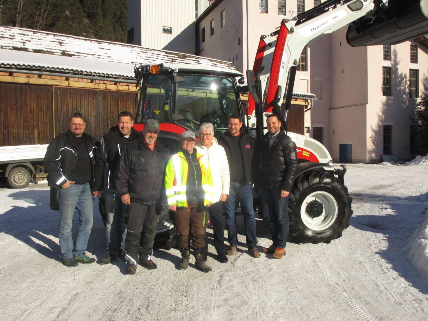 Der neue Traktor soll den Alltag der Gemeinde Bad Bleiberg erleichtern.