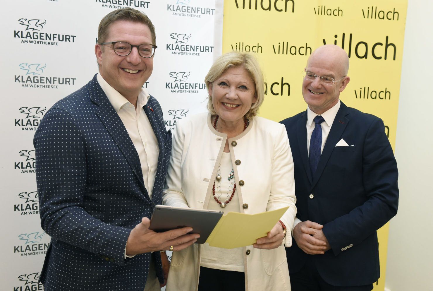 Bürgermeisterin Dr. Maria‐Luise Mathiaschitz, Bürgermeister Günther Albel und Peter Plaikner treiben das Thema Breitband im Zentralraum voran