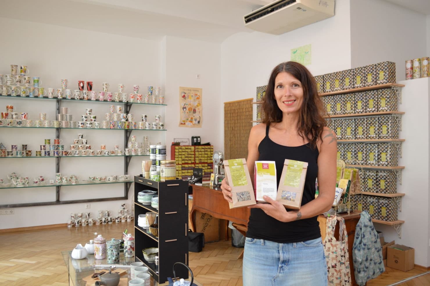 Daniela Koppitsch –  Inhaberin des entzückenden Teegeschäftes „Teapot“ jetzt neu in der Gerbergasse. 