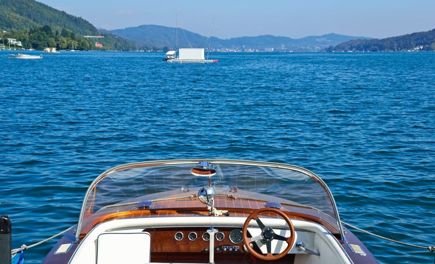 Für den Käufer der Wasserskischule am Wörthersee bald Wirklichkeit: Motorboot inklusive Lizenz!