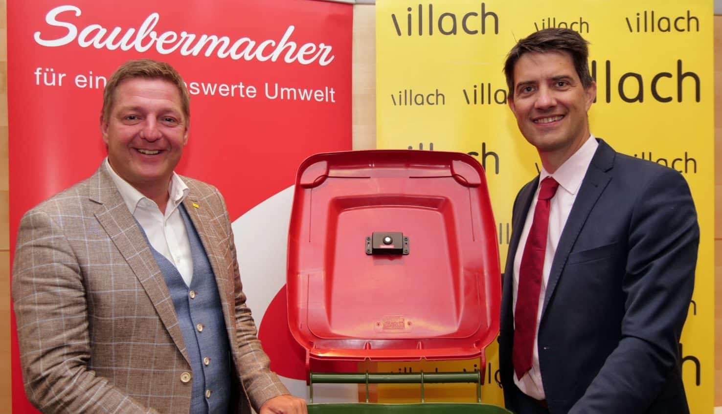Bürgermeister Günther Albel (li.) und Saubermacher Vorstandssprecher Ralf Mittermayr präsentieren die neuen 