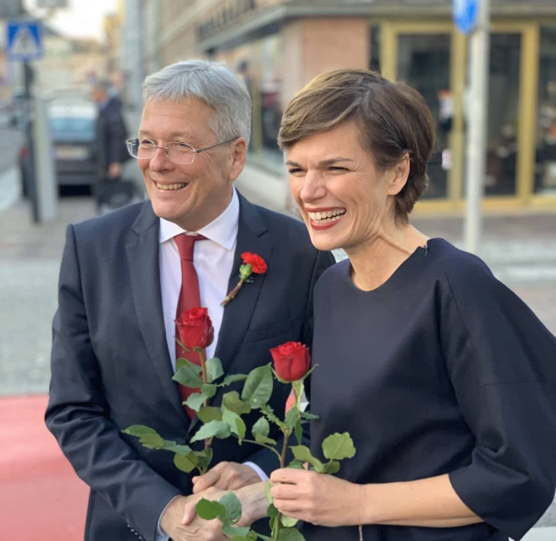Auch SPÖ-Bundesparteivorsitzende Pamela Rendi-Wagner gratulierte Peter Kaiser recht herzlich