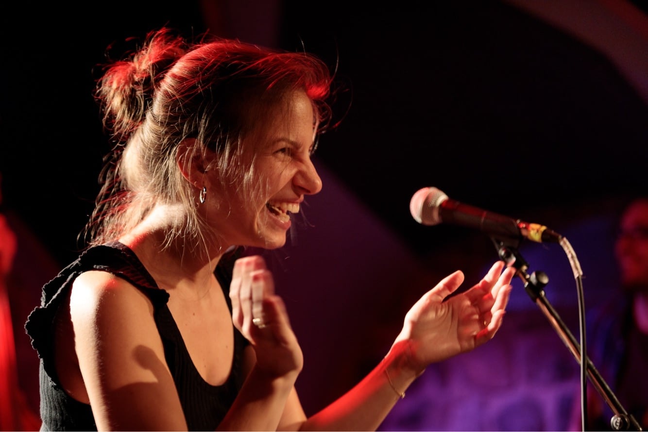 Sängerin und Songwriterin Lena Themeßl gewann den Gironcoli-Preis im Vorjahr.