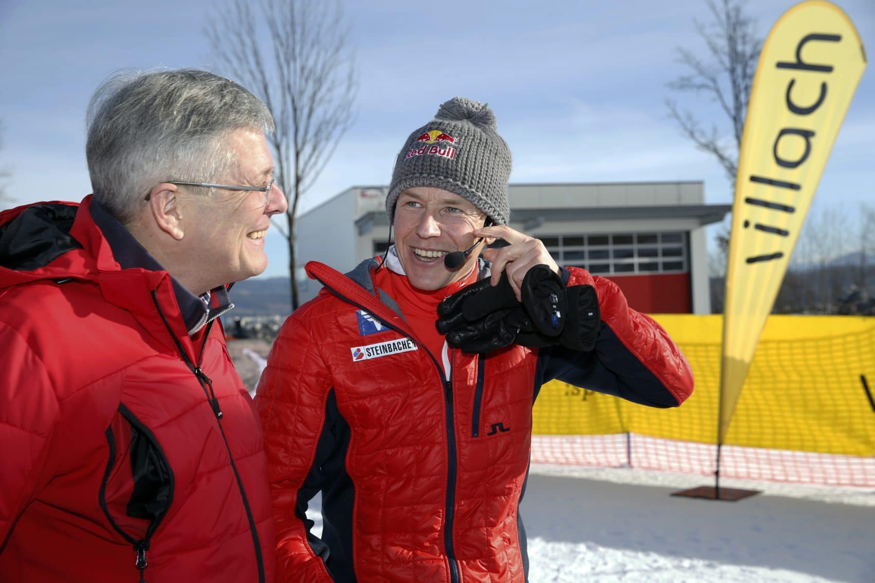 Landeshauptmann Peter Kaiser und Skisprungikone Andreas Goldberger suchten beim Goldi Talente Cup 2019 nach den Skispringern von morgen.