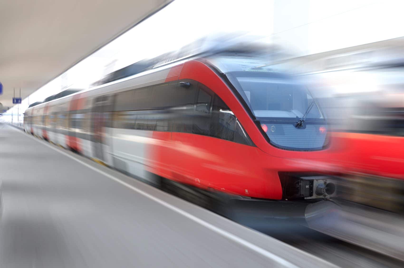 Auf einer Bahnfahrt von Klagenfurt nach Krumpendorf kam es heute zu einer Auseinandersetzung zwischen einem Fahrgast und einem Zugbegleiter.