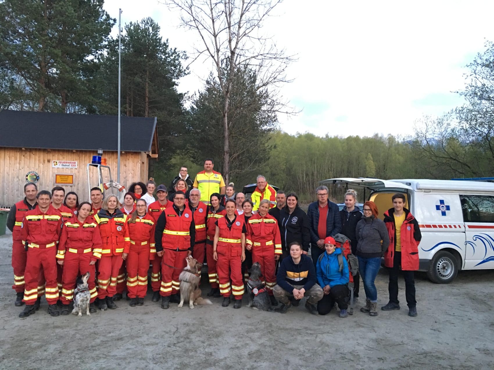 Die Österreichische Rettungshundebrigade bedankt sich recht herzlich für die kameradschaftliche gemeinsame Übung!