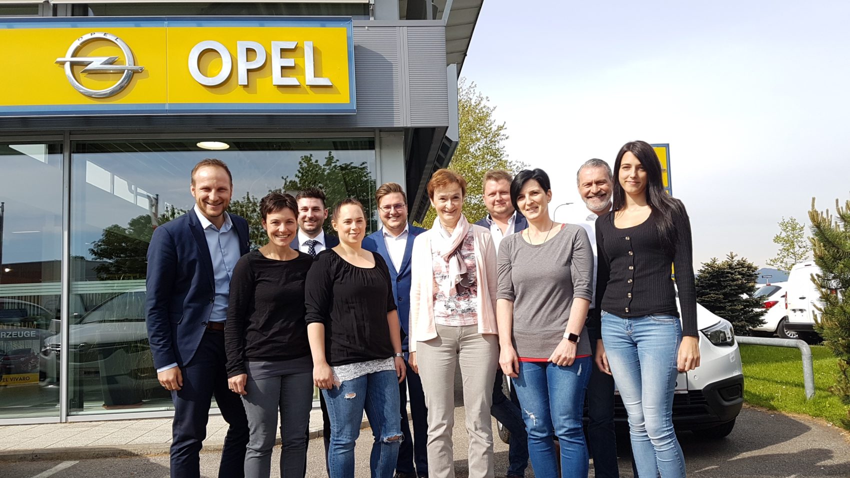 Das Team von Opel Eisner freut sich schon auf euch!