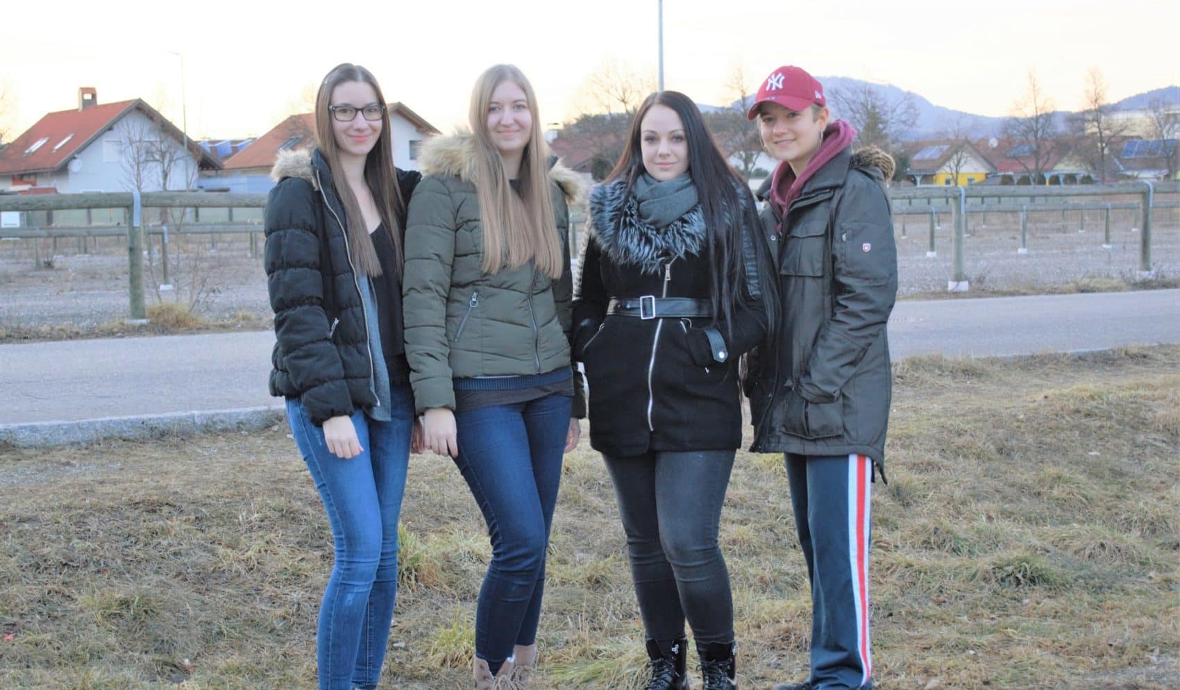Die Studentinnen Julia Hilker, Nicole Lingenhel, Beatrice Torker und Katrin Lingenhel betreiben den Blog.