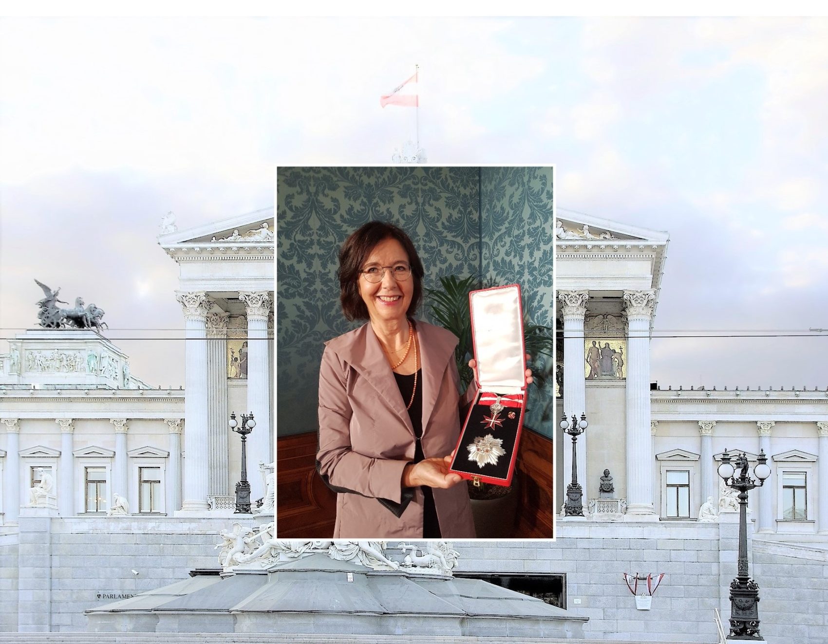 Christine Muttonen nahm heute das Große Silberne Ehrenzeichen mit Stern in Wien entgegen.