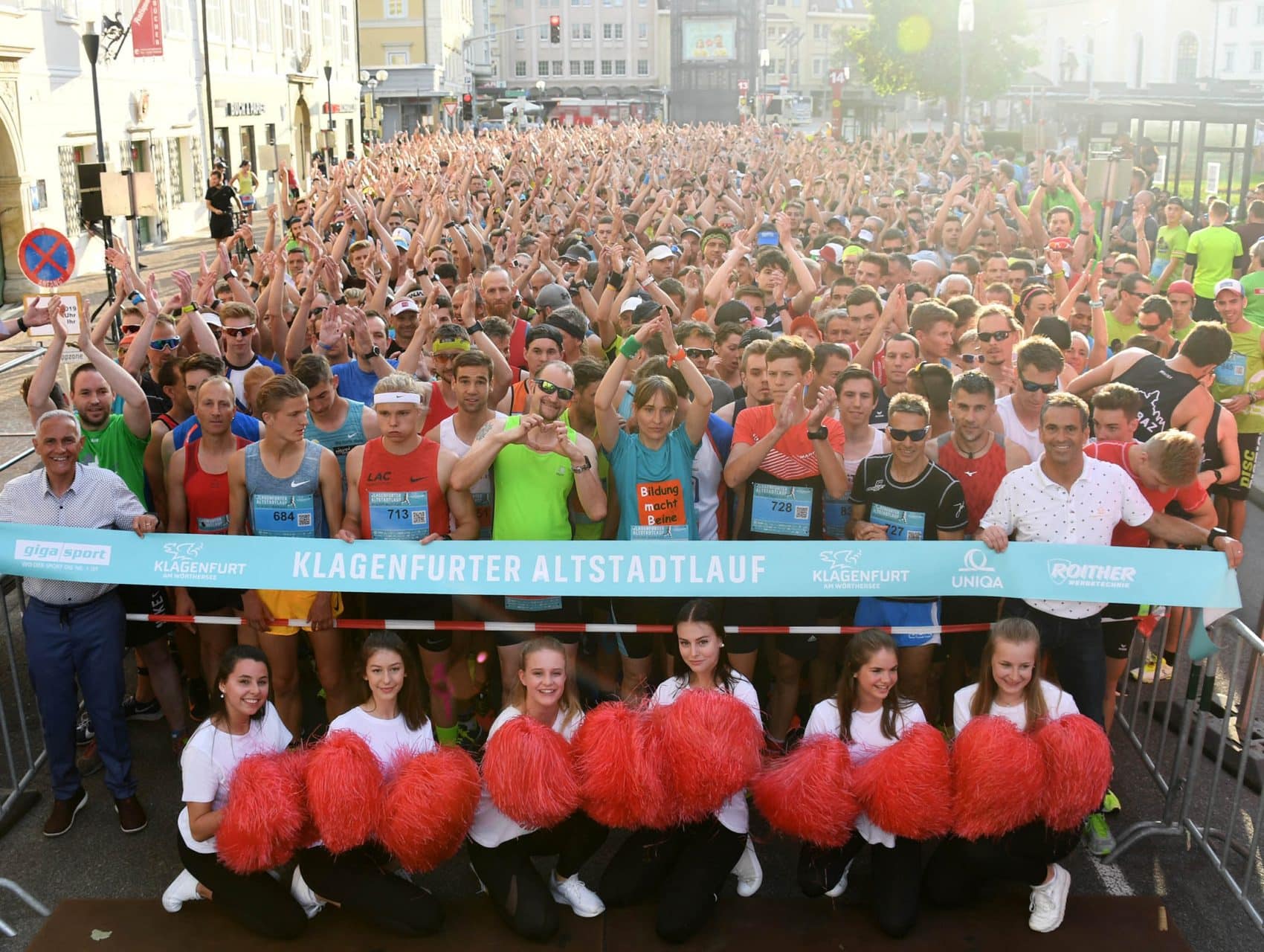 1.850 Teilnehmer verwandelten die Klagenfurter Altstadt am Donnerstag in eine Freiluftlaufarena.