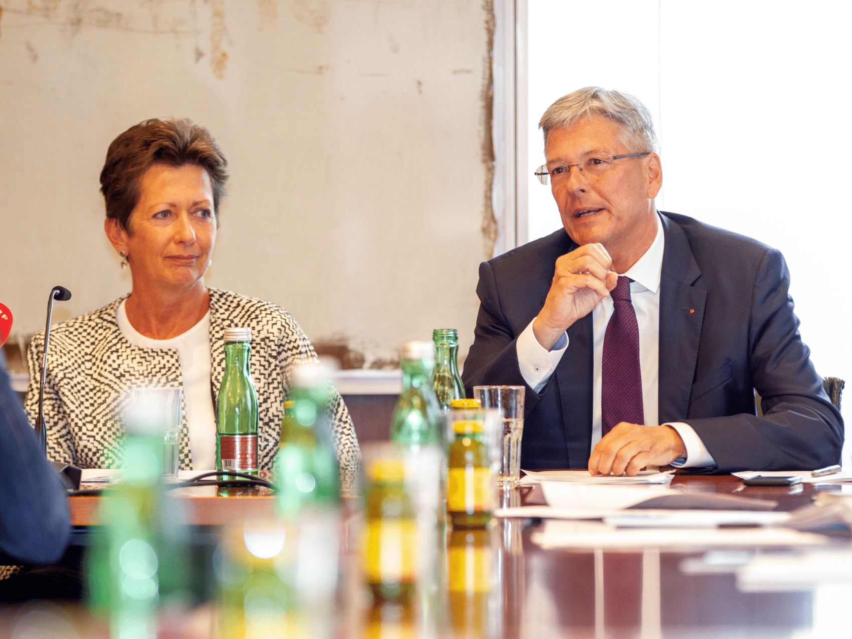 Initiatorin Monika Kircher und LH Peter Kaiser beim Pressegespräch