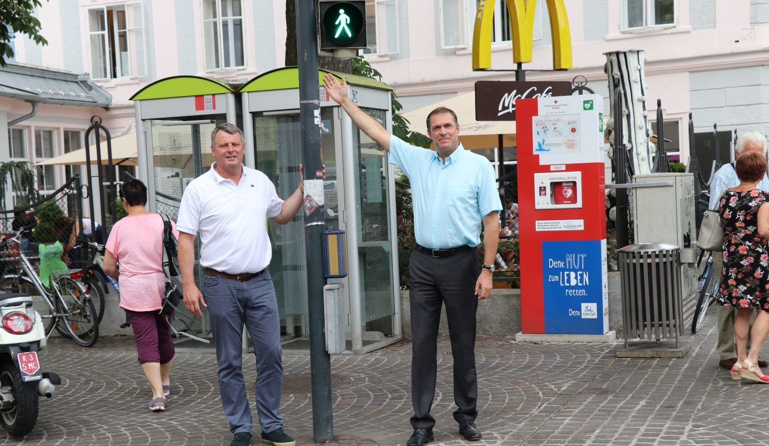 VP Stadtparteiobmann Stadtrat Markus Geiger und GR Siegfried Wiggisser fordern Countdown-Ampeln an den Hauptverkehrsrouten in Klagenfurt. 