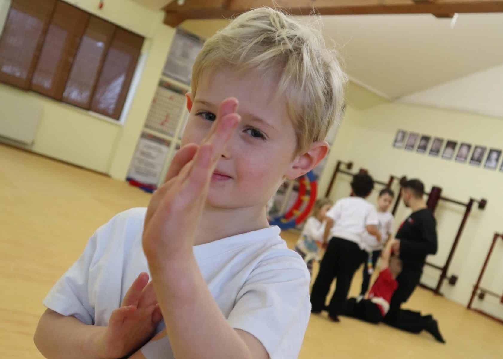 Die Kung Fu Akademie Villach bietet einen kostenlosen Selbstverteidigungskurs für Kinder an. 