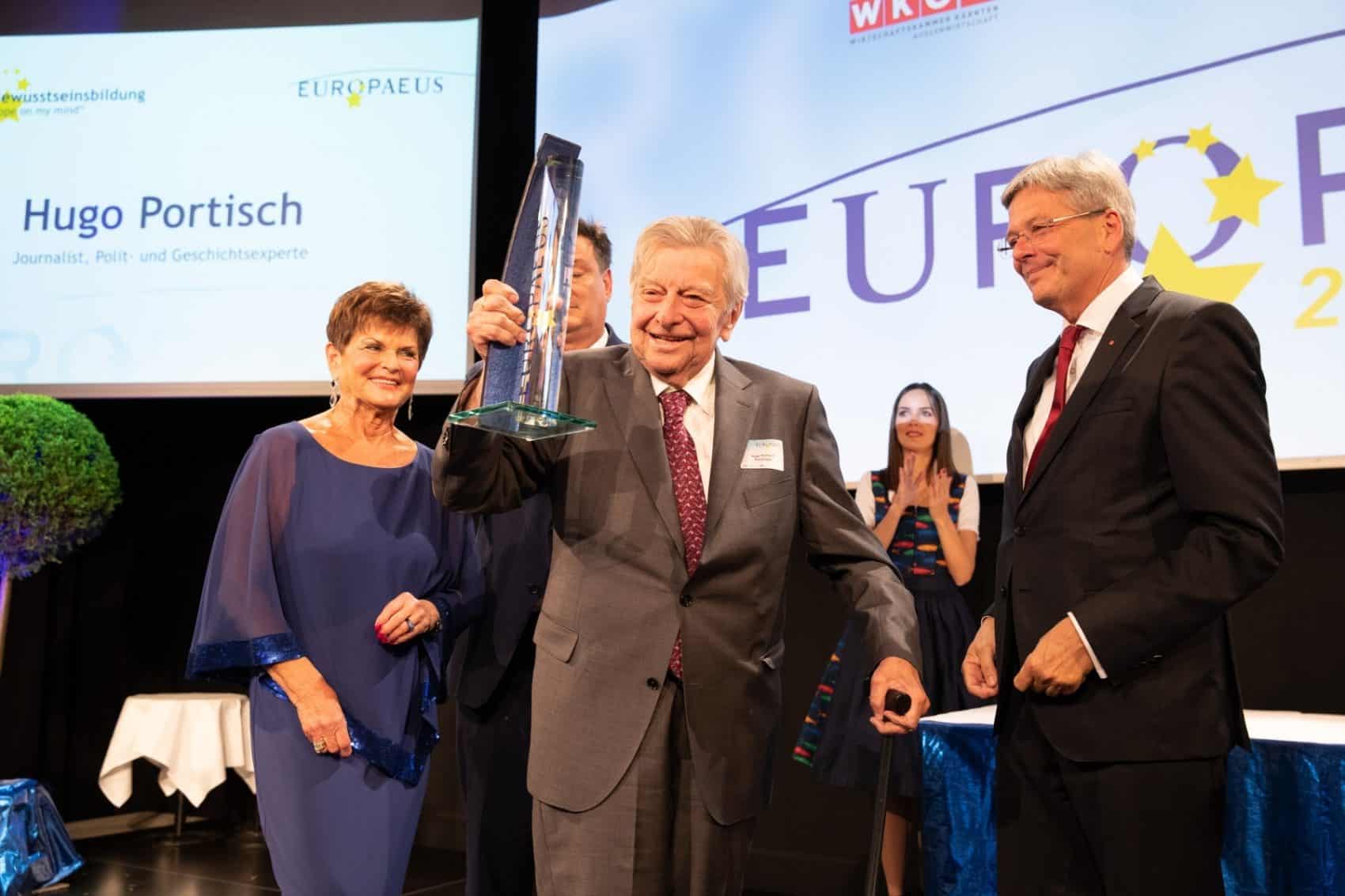 Preisträger in der Kategorie „Bewusstseinsbildung – Europe on my mind“ war der 92-jährige Journalist Hugo Portisch.
