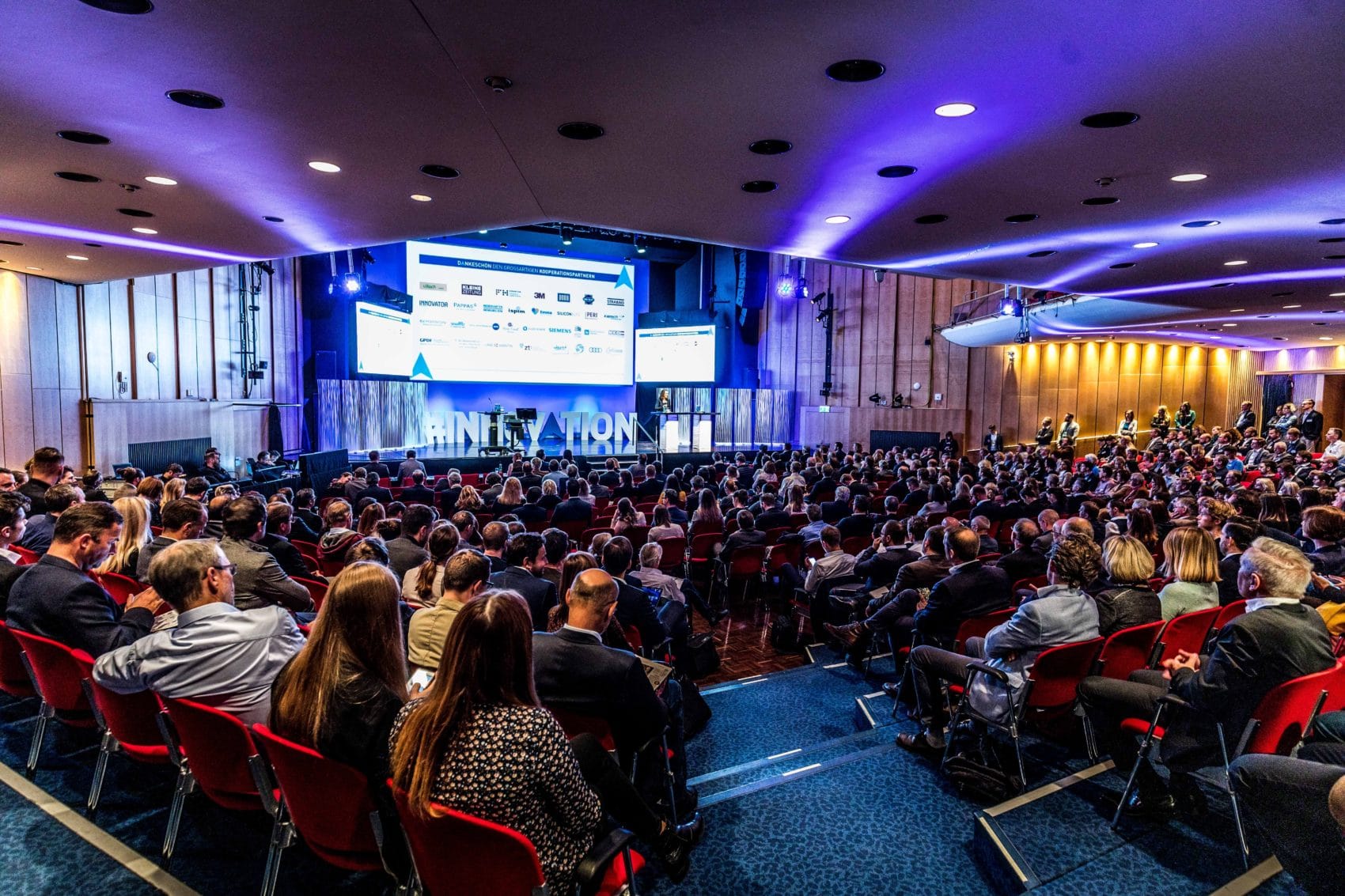 Volles Congress Center beim Innovationskongress 2019 in Villach.