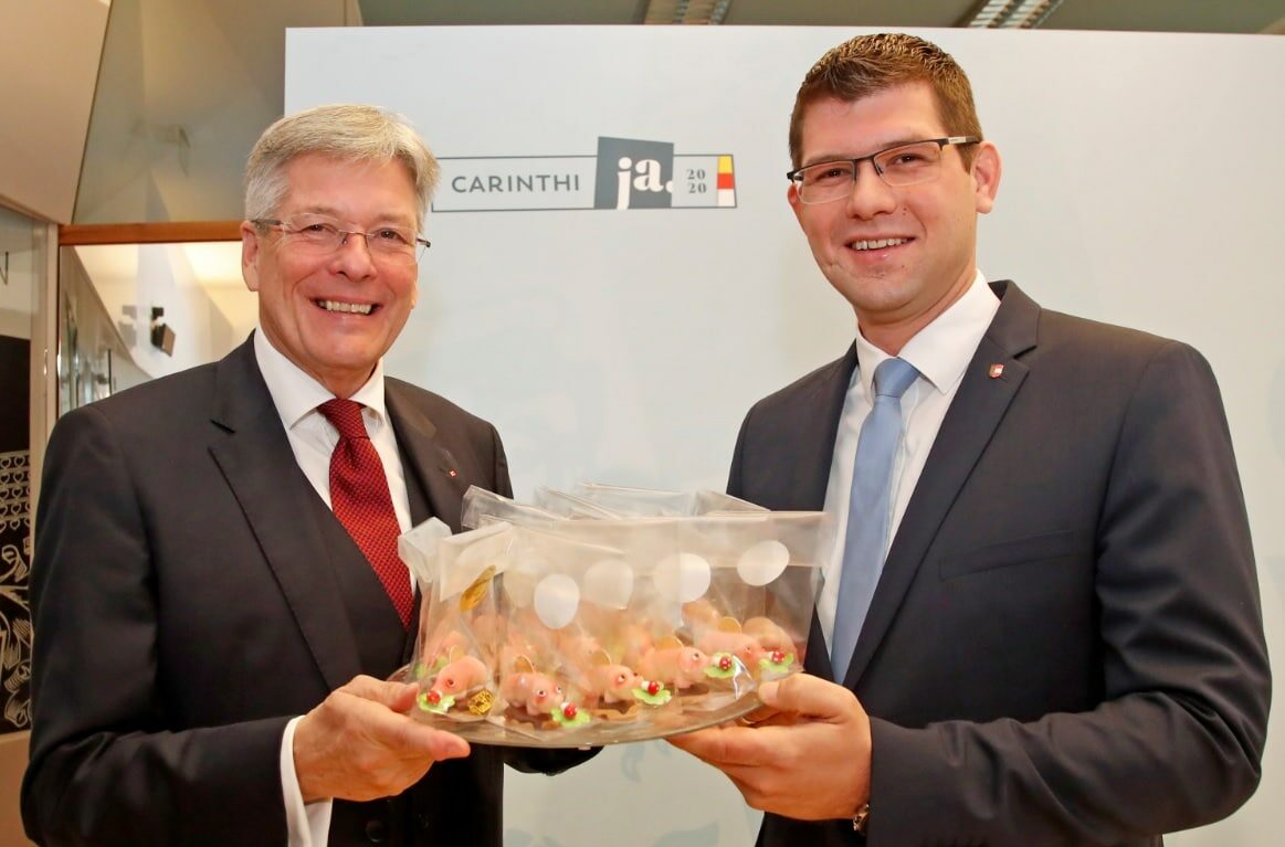 LH Peter Kaiser und LR Martin Gruber bei der Bilanzpräsentation der Kärnten Koalition.