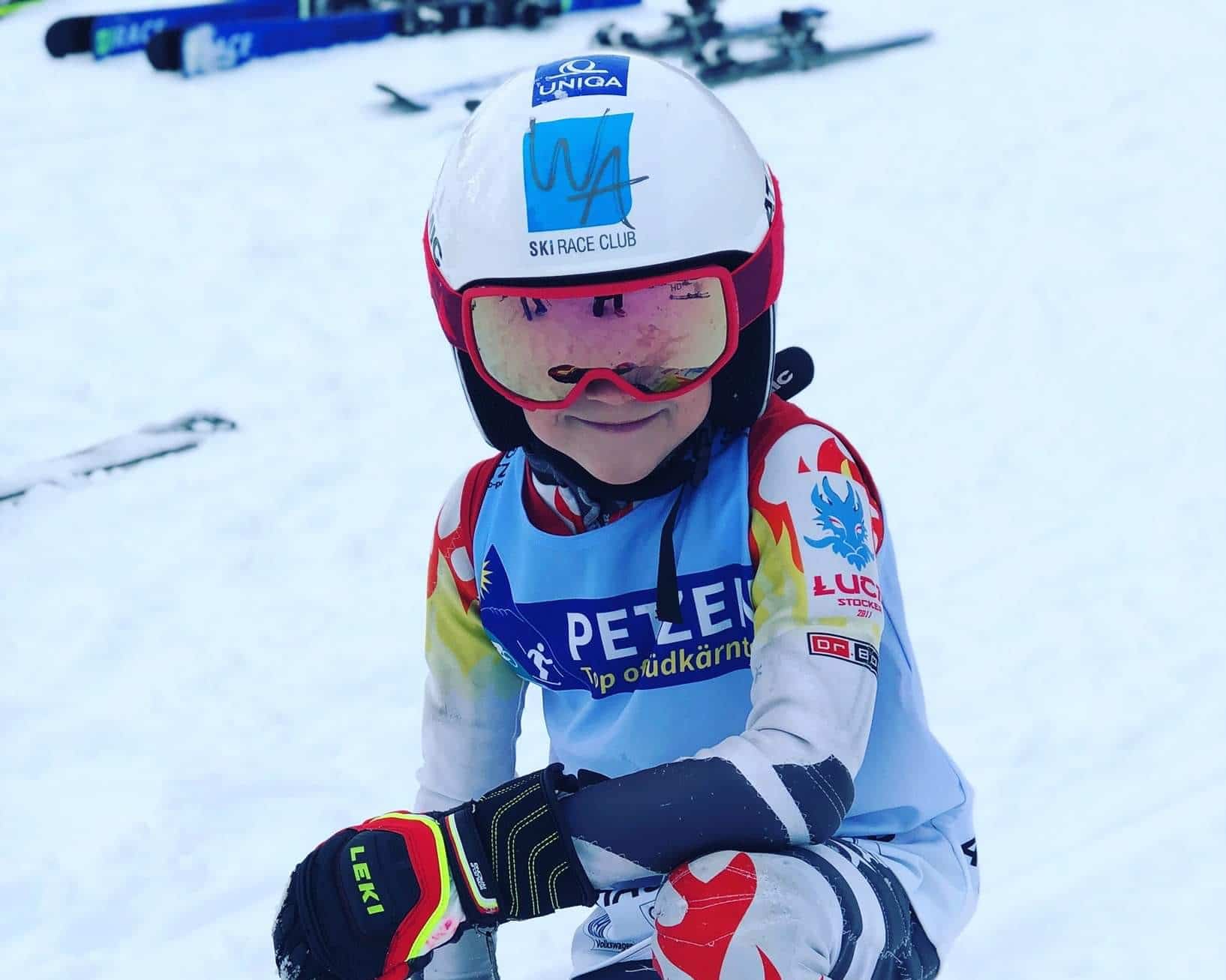 Luca liebt das Skifahren und ist mit seinen 8 Jahren schon sehr erfolgreich bei Rennen unterwegs.