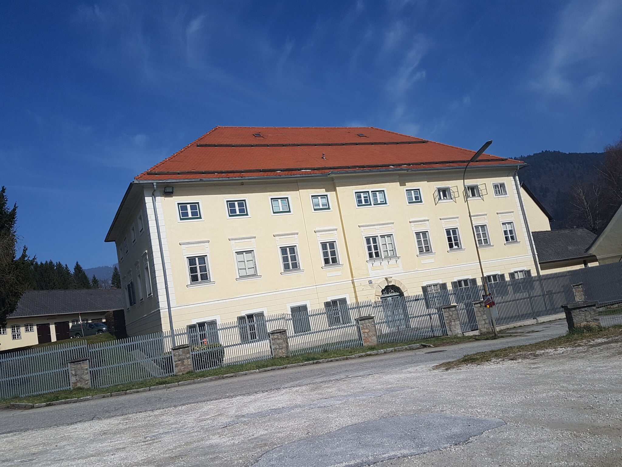 Die alten, desolaten Kasernen in Villach sollen durch einen Kasernen-Neubau ersetzt werden.