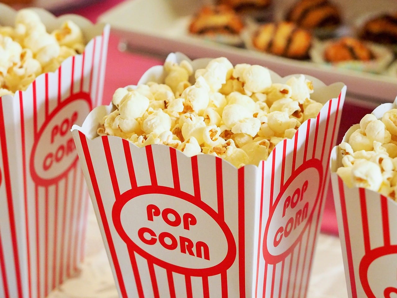 Der Megadeal mit Popcorn und Co. machen deinen Kinoabend perfekt.