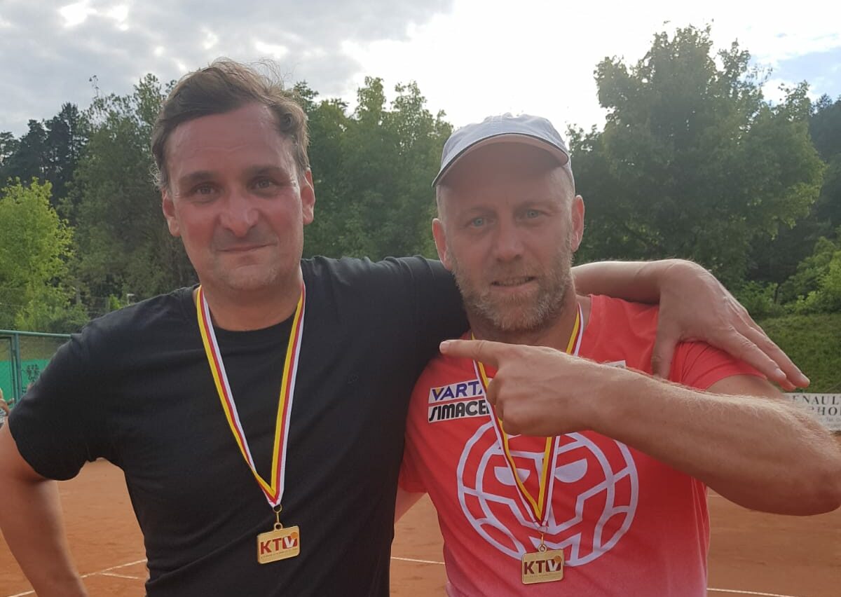 Mike “The Doc” Kröpfl und Stefan Koubek vom TC Fresach freuen sich über die erfolgreiche Titelverteidigung. 