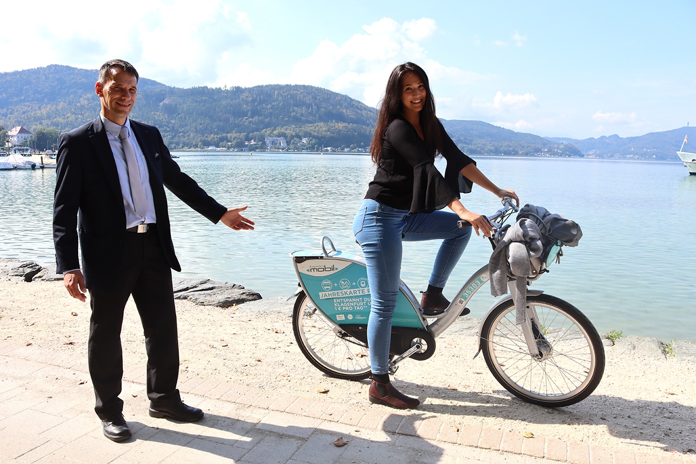 Carolina Petschnig (Umweltabteilung im Magistrat Klagenfurt)
und Christian Karlbauer (Klagenfurt Mobil GmbH) mit dem nextbike