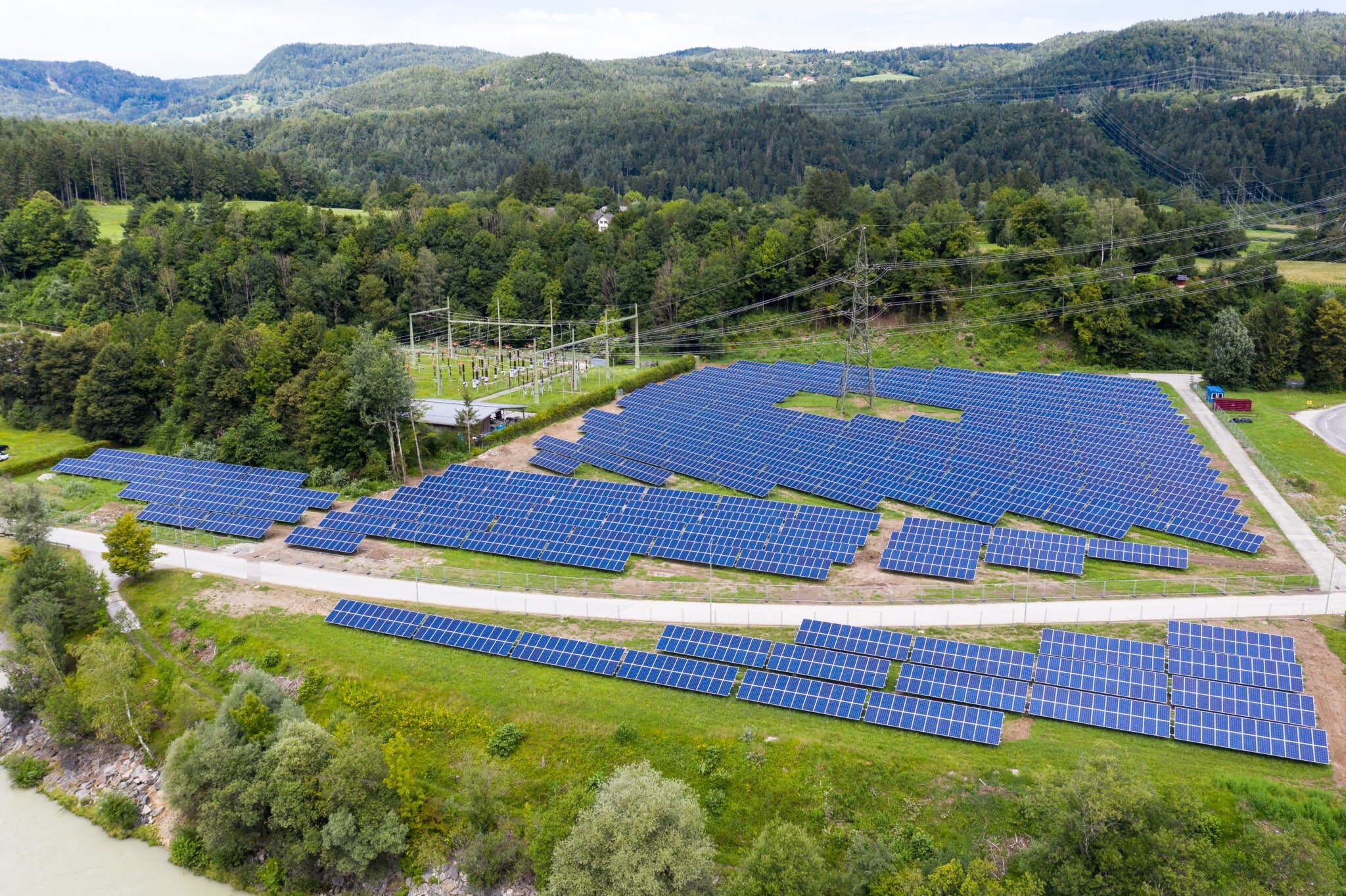 Die österreichweit erste Großflächen-Photovoltaikanlage von VERBUND wurde in Ludmannsdorf errichtet. 