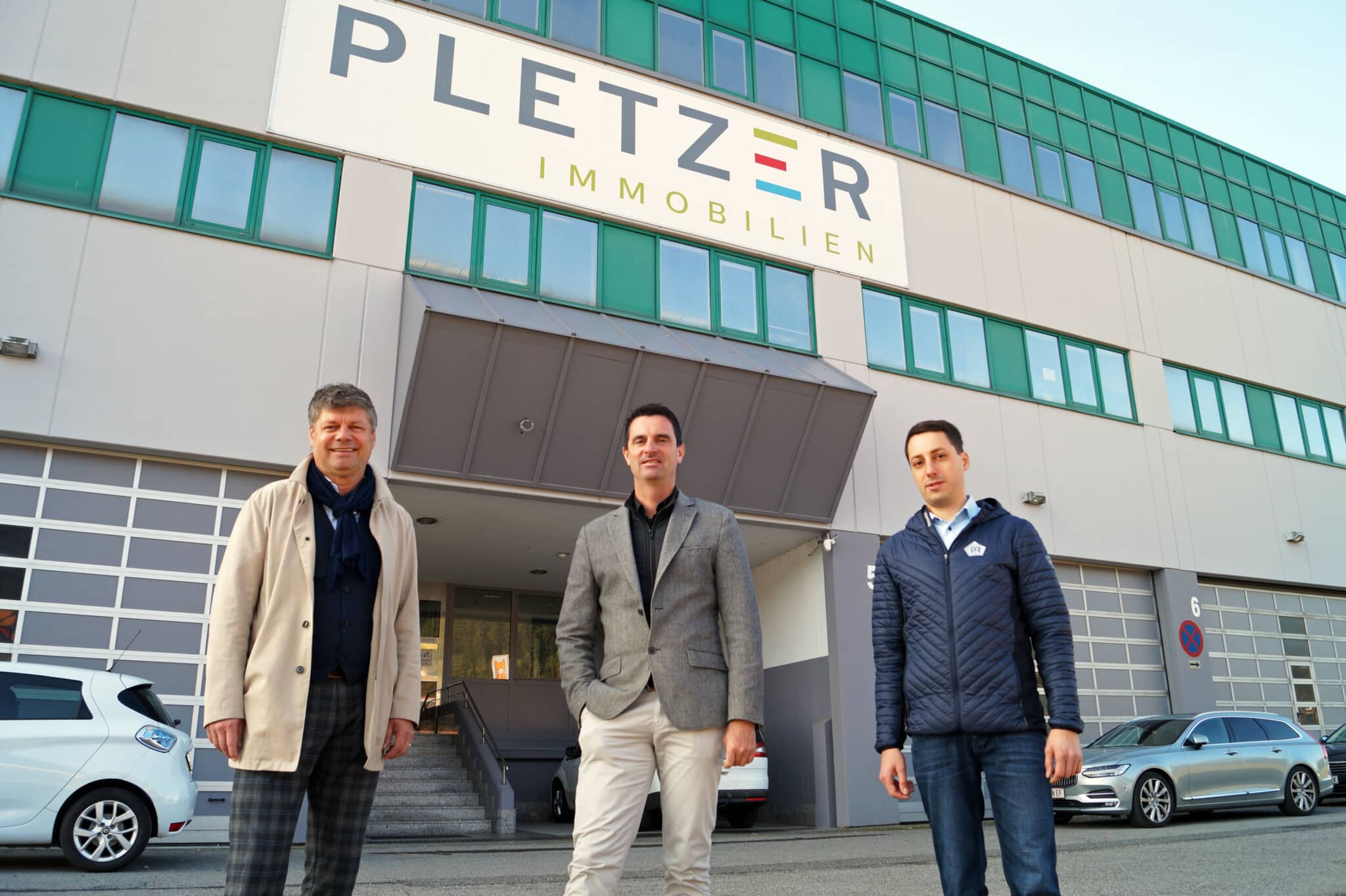 Besichtigung des Areals (von links): Bürgermeister Gerhard Pirih, Markus Pirker (Pletzer
Gruppe) und Josef Six (Pletzer Gruppe)