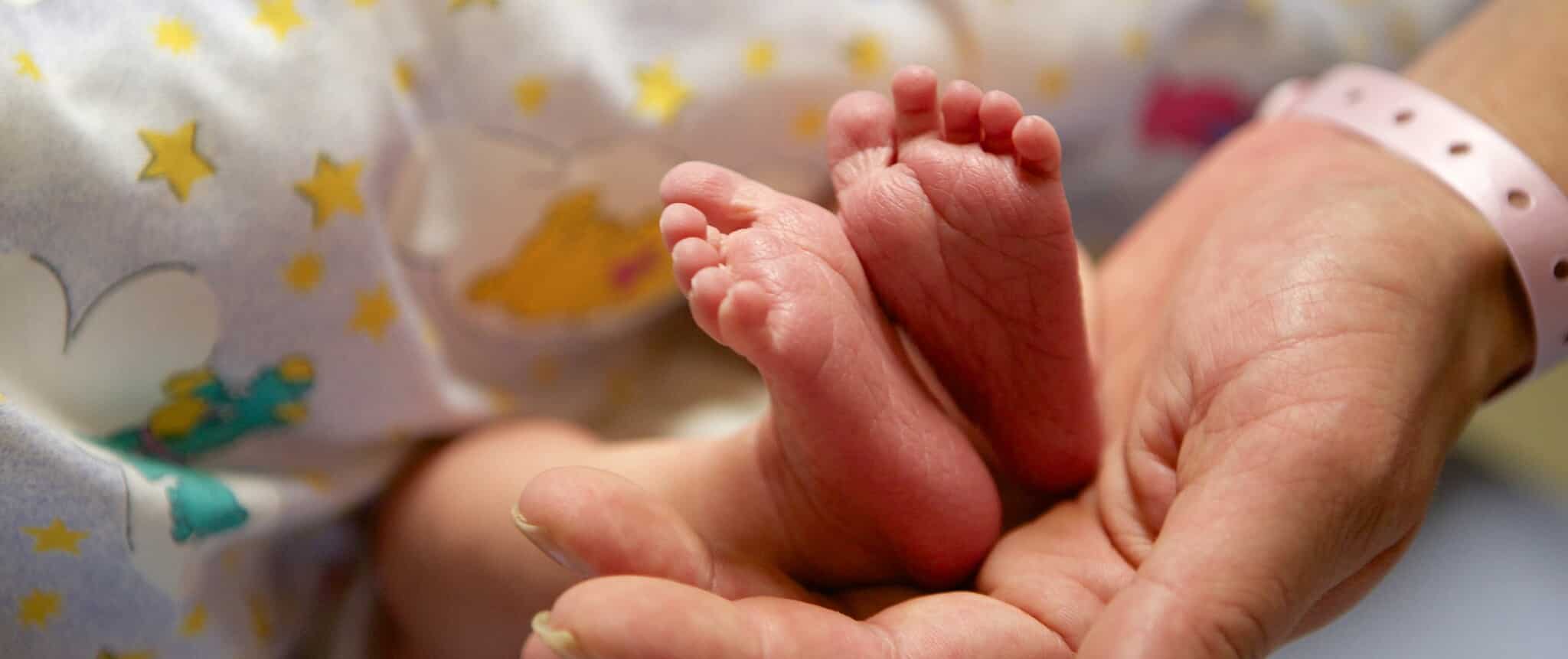 Rund acht Prozent der Babys in Österreich kommen zu früh auf die Welt.