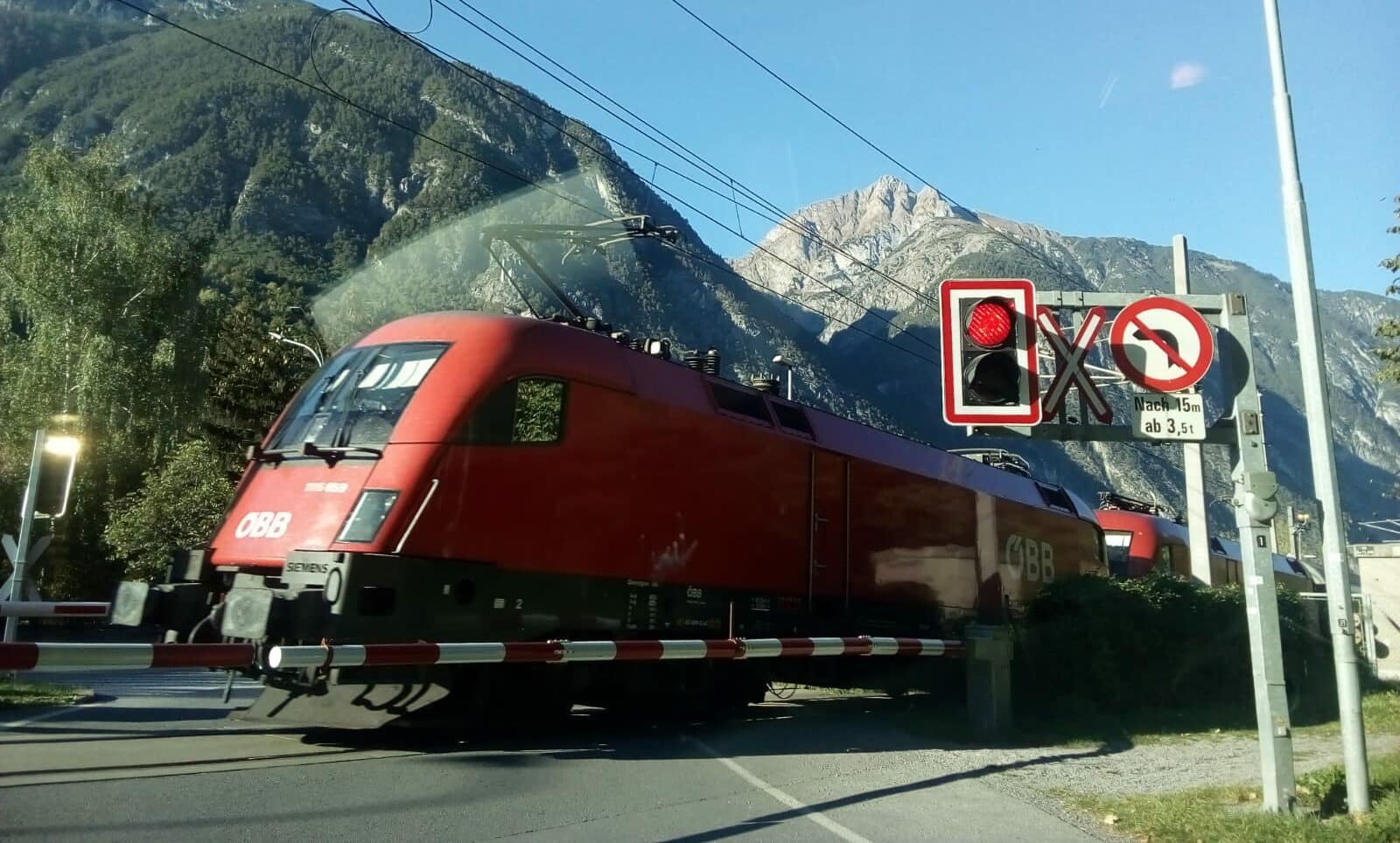 In Kärnten gab es 2019 fünf Unfälle an Eisenbahnkreuzungen, bei denen es zwei Verletzte gegeben hat.