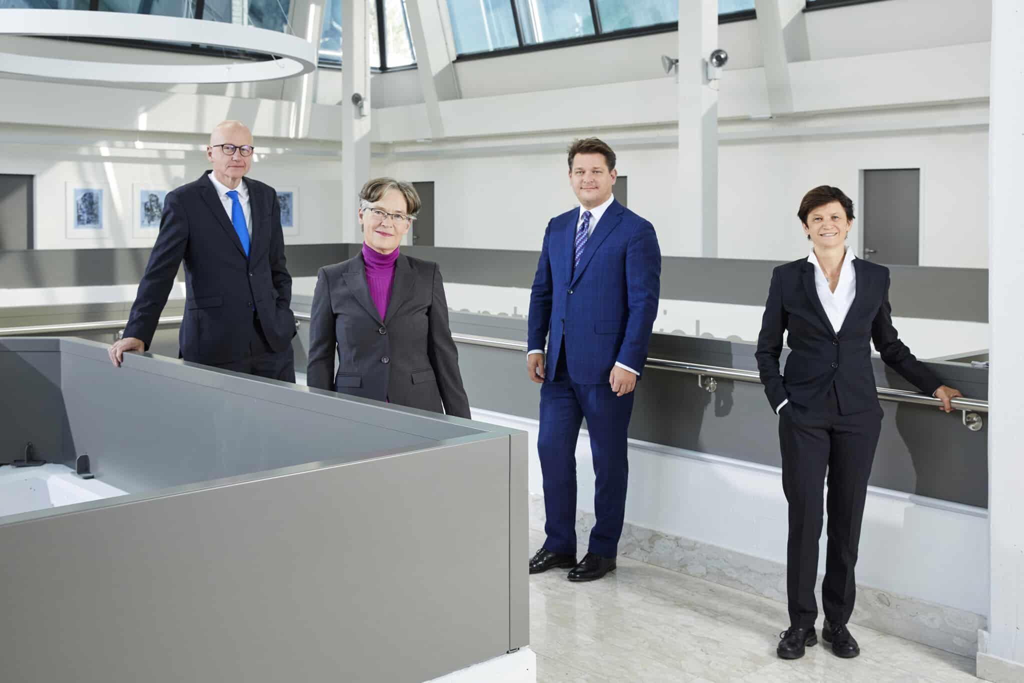 Das Rektorat der Universität Klagenfurt (von links): Reinhard Stauber (Personal), Martina Merz (Forschung), Oliver Vitouch (Rektor), Doris Hattenberger (Lehre).