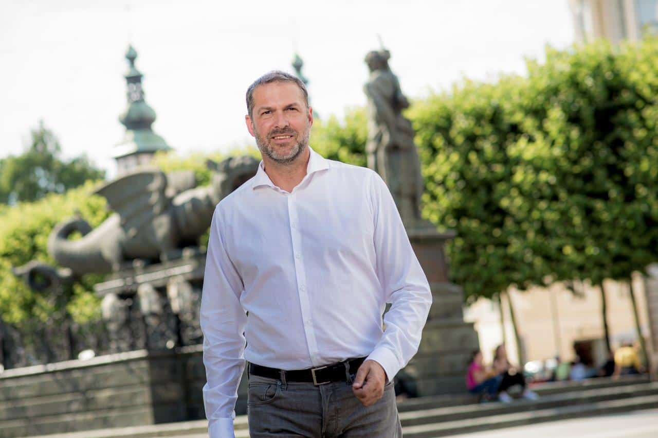 ÖVP-Stadtrat Markus Geiger Geiger erwartet sich „steigende Passagierzahlen – und keinen Sinkflug!“ (c) ÖVP-Gemeinderatsclub