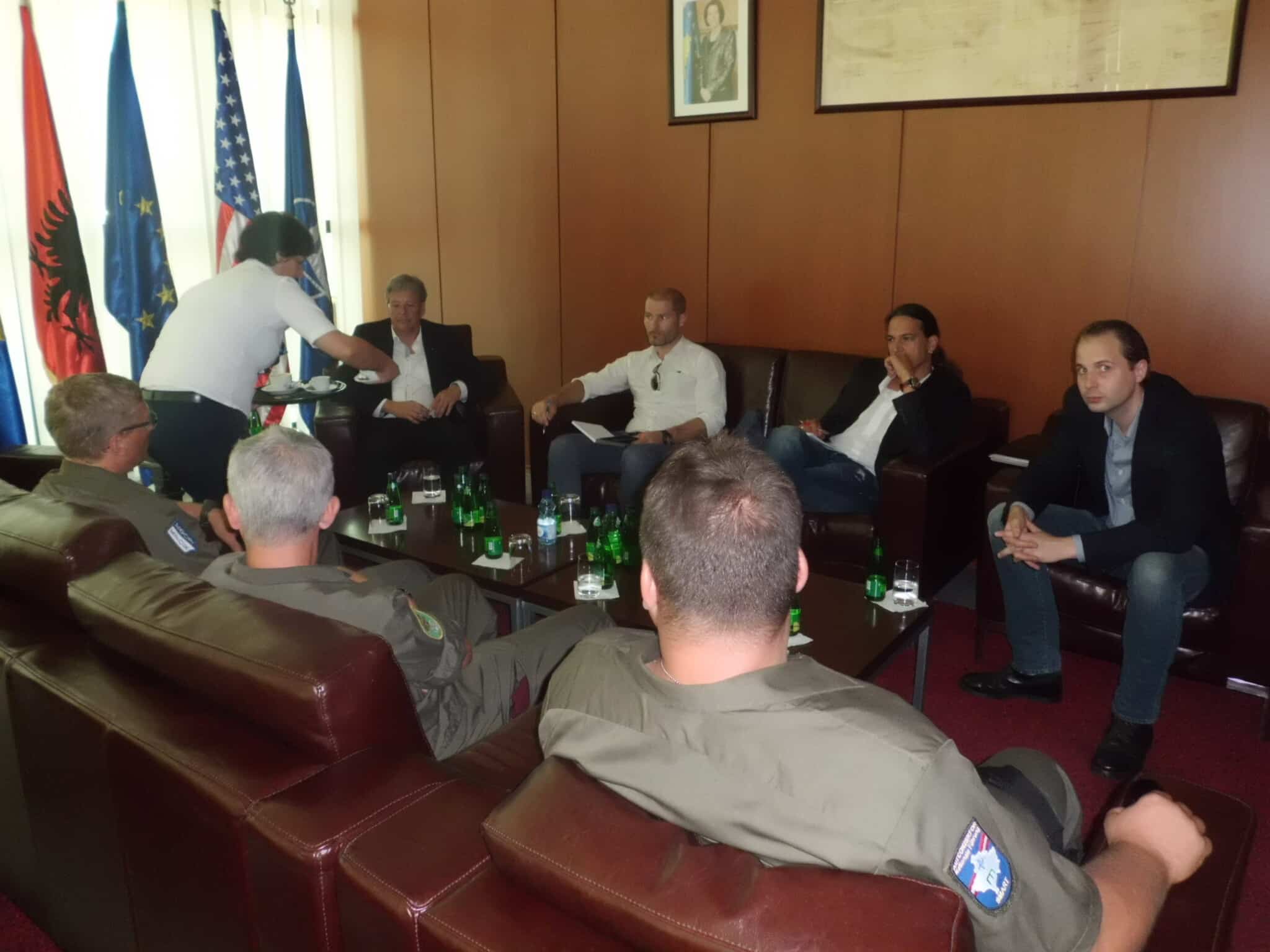 Kurath anlässlich eines Besuches von LH Kaiser bei den Kärntner Mitgliedern der KFOR im Kosovo 2014.