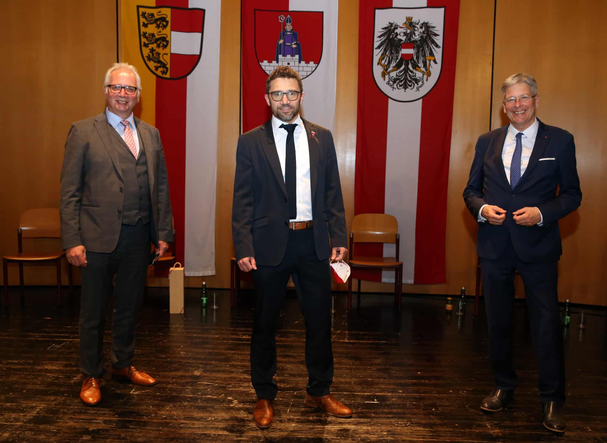 Landtagspräsident Reinhart Rohr, Bürgermeister Manuel Müller und LH Peter Kaiser